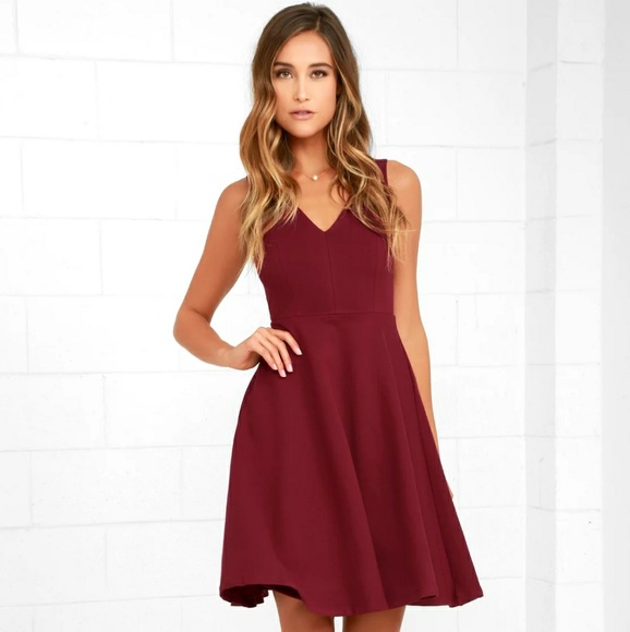 Lulus Dresses & Skirts - Host Pick! NWT Lulus Hello World Midi Dress Wine